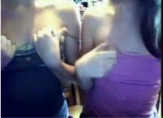 2 Teens Flash On Webcam